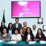 Permanecerá escultura del ajolote en el Azteca